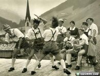 lederhosen.jpg