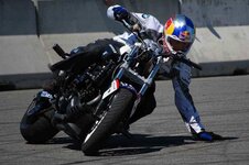stuntriding_6.jpg