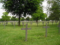 300px-Neuville-St_Vaast_War_Cemetery.jpg