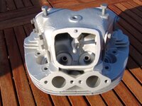 cylinder head 003.jpg