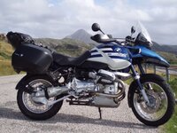 blue and white gs1150.jpg