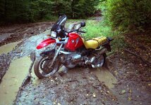 R1100GS in Mud3.jpg
