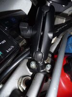 gps holder middle bit 800x600.jpg