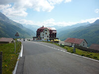 Hotel from Goldfinger.jpg Hotel from Goldfinger.jpg