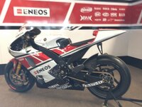donnington park yamaha 006 (800x600).jpg