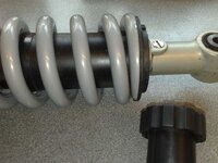 BMW rear shock_02.jpg