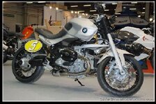 R1200R 3.jpg