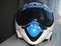 Helmet1.jpg