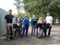 Anton and Tanya who helped us out when my fuel injection got clogged up.jpg