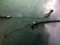 throttle cable (800x600).jpg