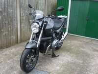 R1200R 013.jpg