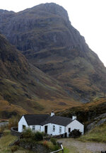 o-JIMMY-SAVILE-COTTAGE-570.jpg