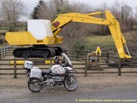 6. Fermanagh.Tyrone Border buster monument (Small).JPG