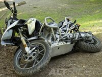installed-altrider-skid-plate-for-the-bmw-r-1200-gs-water-cooled-5.jpg