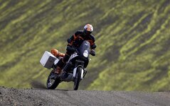 motor-seri-ktm-990-adventure-r.jpg