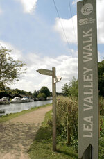 broxbourne-lea-valley-park-sign-10191.jpg