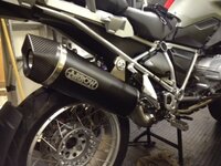 exhaust2.JPG
