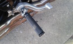 Footpegs.jpg
