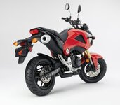 14_Grom_Rear34_Red_medium.jpg