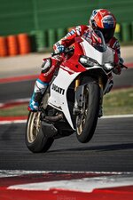ducati-1299s-panigale-anniversario-casey-stoner-2.jpg