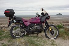 R100Gs Beach Portrait 007e5000e.jpg