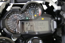 bmw speedo 4.jpg