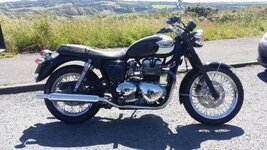 t100 at parbold hill.jpg