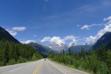 Mt Robson.jpg