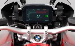 070717-bmw-connectivitiy-tft-display-f-633x388.jpg