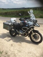 6E61F5E8-24C3-4800-8886-D5158D51F4BD.jpg