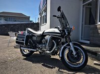 guzzi2.jpg