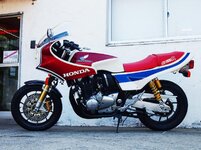 cb1100rs-03.jpg