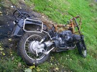 r100gs burnout2a.jpg