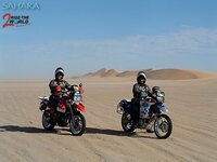 30122003_mauritania_desert_and_us.jpg