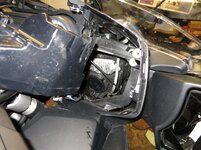 Fitting a digital radio a R1200RT LC - Picture 2.jpg
