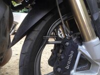 2014-bmw-r1200gs-cast-wheels-can-t-really-take-potholes_1.jpg