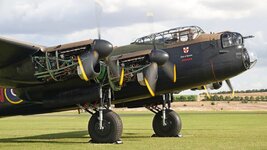 Lancaster Engine runs 10.08 Duxford.jpg
