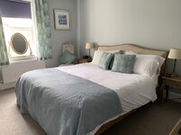 D63CEF9E-AE7E-478D-84F4-4365DAE8EBED.jpg