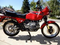 R100GS classic Red.jpg