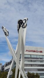 Porsche.jpg Porsche.jpg