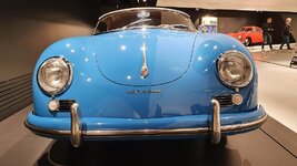 Porsche Museum 2.jpg Porsche Museum 2.jpg