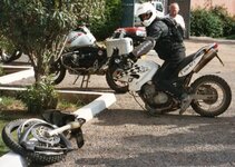 stoppie.jpg