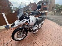 r1150gs  man.jpg