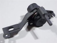 r1200 seat lock.jpg