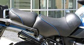 1150 gs reshaped blue piping.jpg