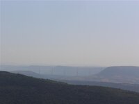 Early morning to the bridge.JPG