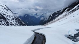 norway snow road pic.jpg
