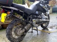 dirty bmw.jpg