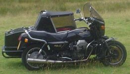 Guzzi camping.jpg