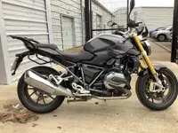 r1200r.webp